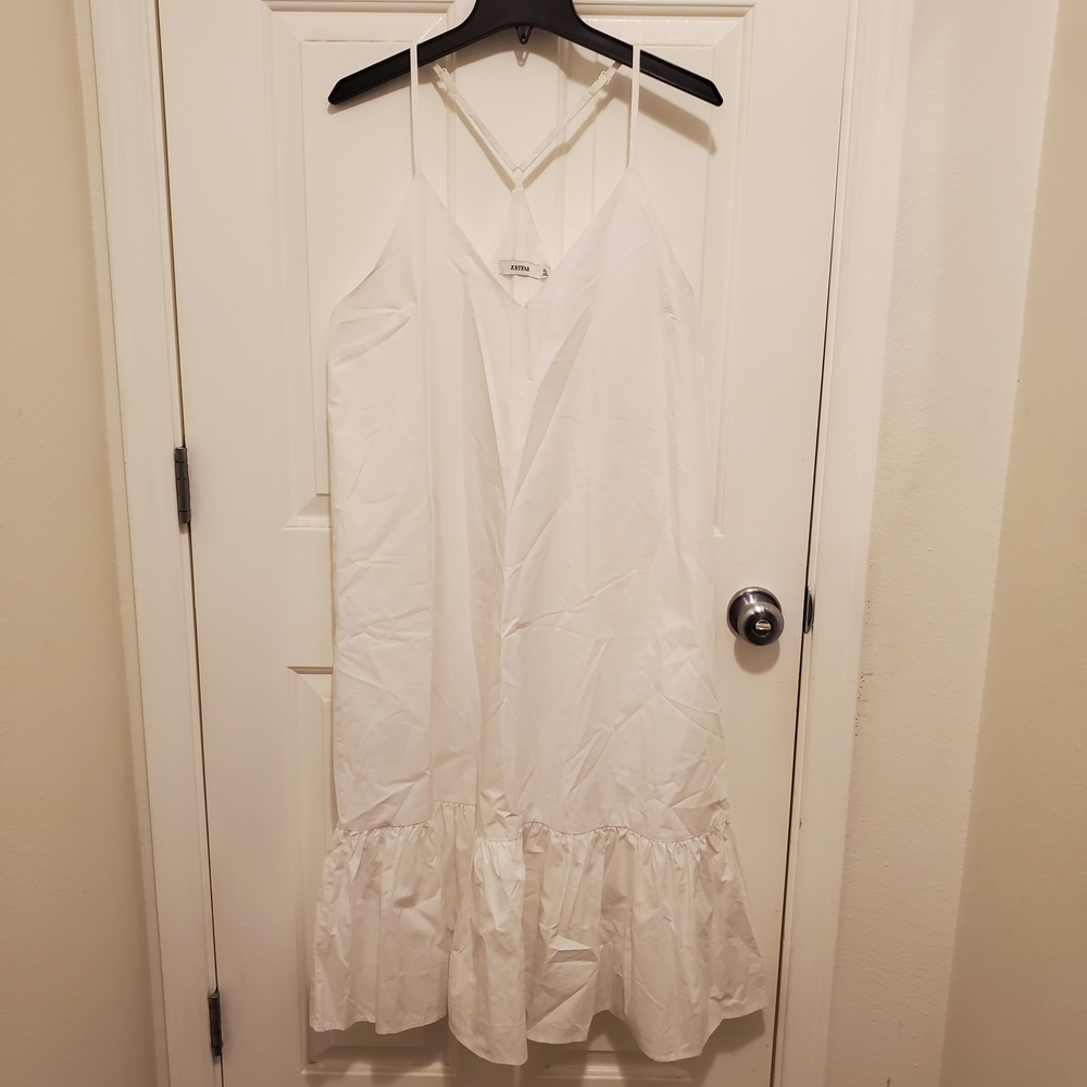 JustFab White Strapless Dress